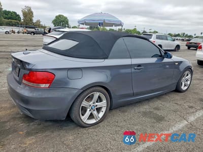 Trzecie zdjęcie samochodu z tyłu: 2008 BMW 135 I VIN:WBAUN935X8VF55566 - miniatura