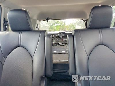 Zdjęcie 10 z 14 samochodu: 2025 TOYOTA GRAND HIGHLANDER XLE VIN:5TDAAAB57SS092689 - miniatura