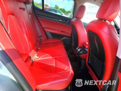Zdjęcie 11 z 13 samochodu: 2018 ALFA ROMEO STELVIO VIN:ZASFAKAN1J7B83521 - miniatura