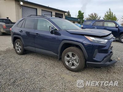 Czwarte zdjęcie samochodu z boku: 2025 TOYOTA RAV4 HYBRID XLE VIN:2T3RWRFVXSW270154 - miniatura