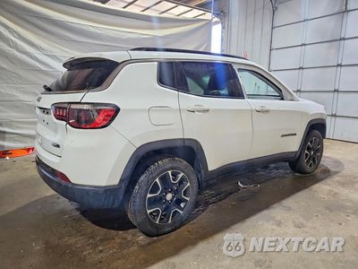 Trzecie zdjęcie samochodu z tyłu: 2022 JEEP COMPASS LATITUDE VIN:3C4NJDBB2NT127125 - miniatura