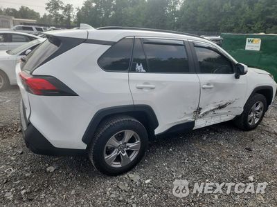 Trzecie zdjęcie samochodu z tyłu: 2022 TOYOTA RAV4 XLE VIN:2T3W1RFV8NW198151 - miniatura