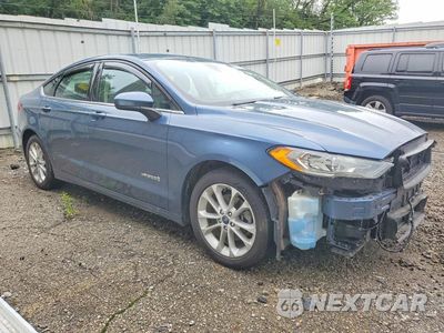 Czwarte zdjęcie samochodu z boku: 2019 FORD FUSION SE VIN:3FA6P0LU7KR195981 - miniatura