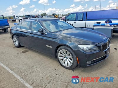 Czwarte zdjęcie samochodu z boku: 2011 BMW 750 LI VIN:WBAKX8C54BC198266 - miniatura