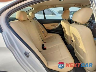 Zdjęcie 10 z 13 samochodu: 2018 BMW 320 I VIN:WBA8E1G5XJNU89956 - miniatura