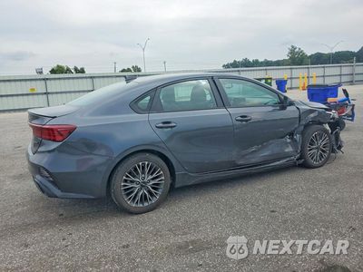 Trzecie zdjęcie samochodu z tyłu: 2023 KIA FORTE GT LINE VIN:3KPF54AD7PE558451 - miniatura