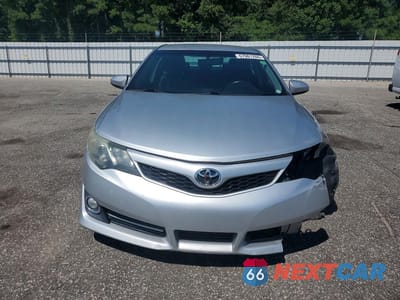 Piąte zdjęcie samochodu w środku: 2013 TOYOTA CAMRY SE VIN:4T1BF1FK8DU213648 - miniatura