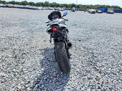 Czwarte zdjęcie samochodu z boku: 2016 YAMAHA YZFR1S VIN:JYARN42E6GA000982 - miniatura