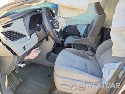 Zdjęcie 7 z 13 samochodu: 2015 TOYOTA SIENNA LE VIN:5TDKK3DC6FS547448 - miniatura
