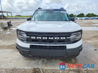 Piąte zdjęcie samochodu w środku: 2021 FORD BRONCO SPORT OUTER BANKS VIN:3FMCR9C60MRA40457 - miniatura