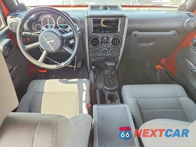 Zdjęcie 8 z 12 samochodu: 2009 JEEP WRANGLER UNLIMITED RUBICON VIN:1J4GA69199L769399 - miniatura