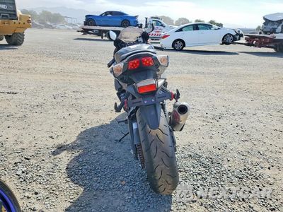 Czwarte zdjęcie samochodu z boku: 2026 SUZUKI GSX-R750 VIN:JS1GR7MA4T7100253 - miniatura
