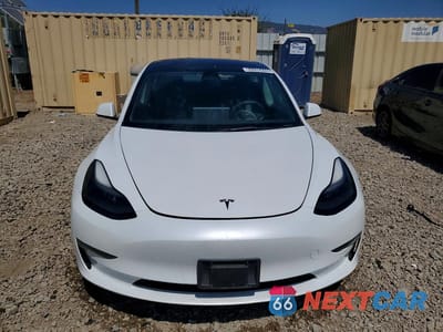 Piąte zdjęcie samochodu w środku: 2023 TESLA MODEL 3 VIN:5YJ3E1EA1PF460463 - miniatura