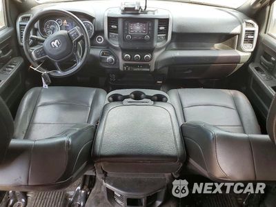 Zdjęcie 8 z 12 samochodu: 2022 RAM 2500 TRADESMAN VIN:3C6UR5HJ3NG203007 - miniatura