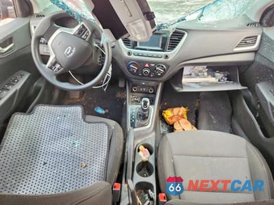 Zdjęcie 8 z 12 samochodu: 2018 HYUNDAI ACCENT SE VIN:3KPC24A34JE015701 - miniatura