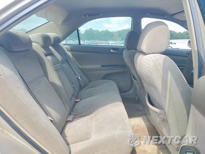 Zdjęcie 10 z 12 samochodu: 2005 TOYOTA CAMRY STANDARD VIN:4T1BE32K45U034917 - miniatura