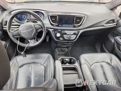 Zdjęcie 8 z 13 samochodu: 2020 CHRYSLER PACIFICA TOURING L VIN:2C4RC1BG4LR140867 - miniatura