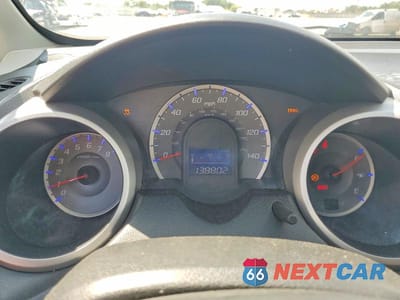 Zdjęcie 9 z 12 samochodu: 2009 HONDA FIT SPORT VIN:JHMGE88669S051770 - miniatura
