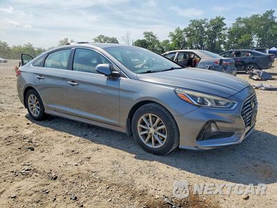 Czwarte zdjęcie samochodu z boku: 2018 HYUNDAI SONATA SE VIN:5NPE24AF5JH671419 - miniatura
