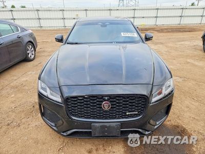 Piąte zdjęcie samochodu w środku: 2021 JAGUAR XF R-DYNAMIC SE VIN:SAJBL4GX1MCY89424 - miniatura