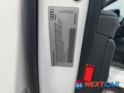Zdjęcie 12 z 12 samochodu: 2024 AUDI A4 PREMIUM PLUS 45 VIN:WAUEAAF49RA056400 - miniatura