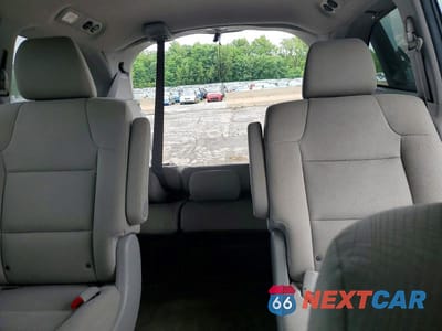 Zdjęcie 10 z 14 samochodu: 2017 HONDA ODYSSEY LX VIN:5FNRL5H21HB017369 - miniatura