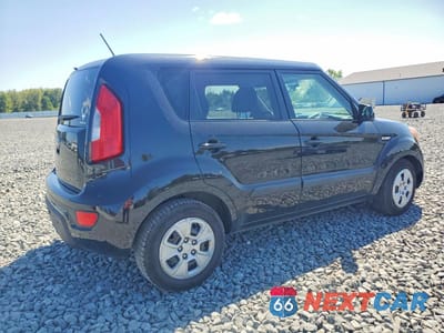 Trzecie zdjęcie samochodu z tyłu: 2013 KIA SOUL BASE VIN:KNDJT2A54D7515694 - miniatura