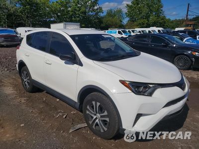 Czwarte zdjęcie samochodu z boku: 2018 TOYOTA RAV4 LE VIN:JTMBFREV3JJ731517 - miniatura