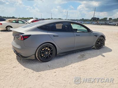 Trzecie zdjęcie samochodu z tyłu: 2019 TESLA MODEL 3 VIN:5YJ3E1EB2KF199880 - miniatura