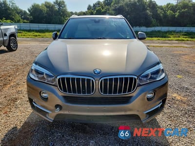 Piąte zdjęcie samochodu w środku: 2017 BMW X5 XDRIVE35I VIN:5UXKR0C5XH0V49639 - miniatura