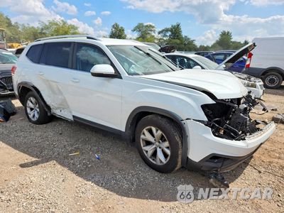 Czwarte zdjęcie samochodu z boku: 2018 VOLKSWAGEN ATLAS SE VIN:1V2LR2CA4JC534331 - miniatura