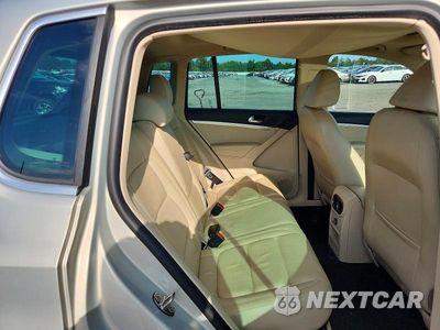 Zdjęcie 11 z 13 samochodu: 2012 VOLKSWAGEN TIGUAN S VIN:WVGAV7AXXCW609779 - miniatura