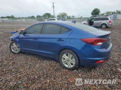 Trzecie zdjęcie samochodu z tyłu: 2020 HYUNDAI ELANTRA VALUE EDITION VIN:5NPD84LF9LH543419 - miniatura