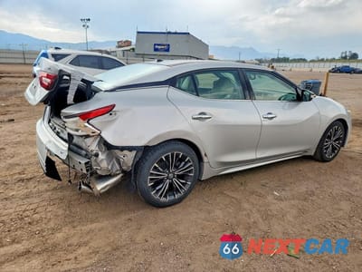 Trzecie zdjęcie samochodu z tyłu: 2016 NISSAN MAXIMA 3.5 SL VIN:1N4AA6AP1GC417111 - miniatura