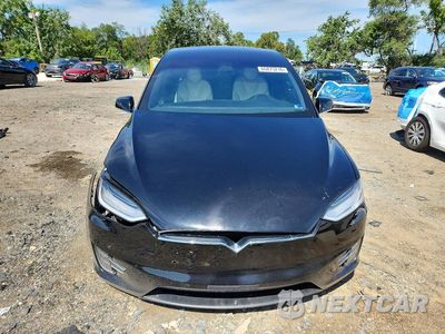 Piąte zdjęcie samochodu w środku: 2020 TESLA MODEL X VIN:5YJXCDE49LF262520 - miniatura