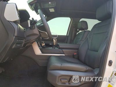 Zdjęcie 7 z 12 samochodu: 2025 TOYOTA TUNDRA LIMITED VIN:5TFWA5DB1SX333558 - miniatura