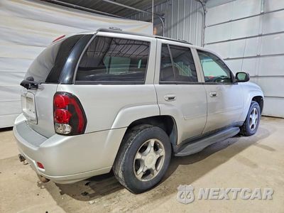 Trzecie zdjęcie samochodu z tyłu: 2008 CHEVROLET TRAILBLAZER LS VIN:1GNDT13S282160528 - miniatura