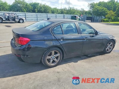 Trzecie zdjęcie samochodu z tyłu: 2013 BMW 320 I VIN:WBA3B1C54DF461755 - miniatura