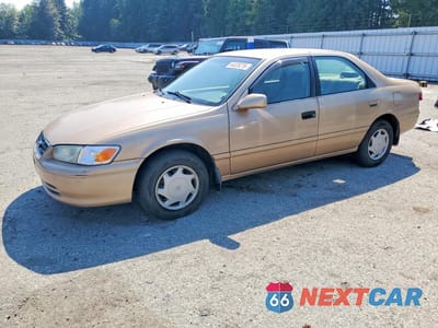 2000 TOYOTA CAMRY CE 4T1BG22K2YU758503 - główne zdjęcie licytacji z USA - miniatura
