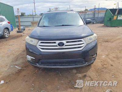 Piąte zdjęcie samochodu w środku: 2011 TOYOTA HIGHLANDER BASE VIN:5TDBK3EHXBS061567 - miniatura