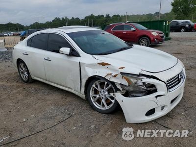 Czwarte zdjęcie samochodu z boku: 2014 NISSAN MAXIMA 3.5 S VIN:1N4AA5AP9EC432110 - miniatura