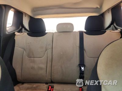 Zdjęcie 10 z 13 samochodu: 2016 JEEP RENEGADE SPORT VIN:ZACCJAAT4GPD47814 - miniatura