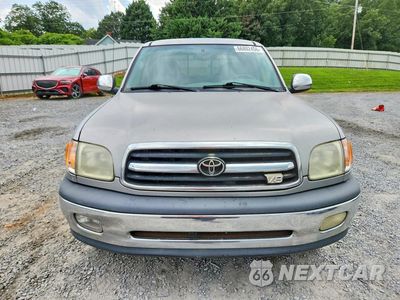 Piąte zdjęcie samochodu w środku: 2001 TOYOTA TUNDRA SR5 VIN:5TBBT44151S210434 - miniatura