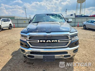 Piąte zdjęcie samochodu w środku: 2022 RAM 1500 LARAMIE VIN:1C6SRFJT6NN171377 - miniatura