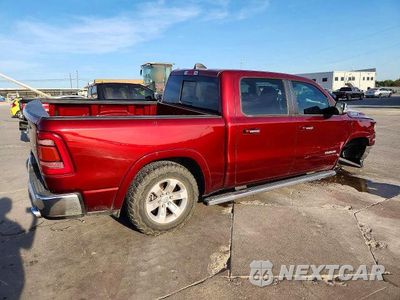 Trzecie zdjęcie samochodu z tyłu: 2022 RAM 1500 LARAMIE VIN:1C6RREJM9NN153084 - miniatura