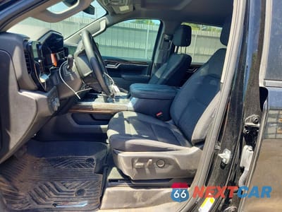 Zdjęcie 7 z 12 samochodu: 2026 CHEVROLET SILVERADO K1500 RST VIN:2GCUKEED0T1102850 - miniatura