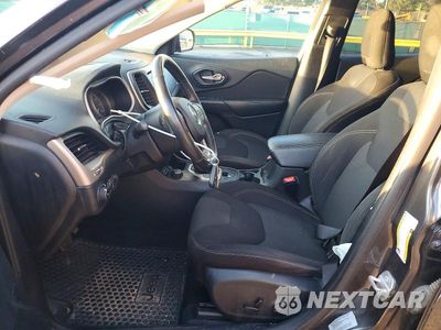 Zdjęcie 7 z 13 samochodu: 2015 JEEP CHEROKEE LATITUDE VIN:1C4PJMCS4FW793020 - miniatura