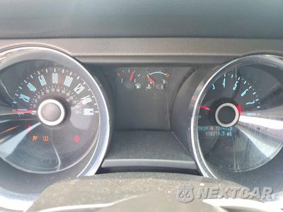 Zdjęcie 9 z 13 samochodu: 2014 FORD MUSTANG VIN:1ZVBP8AM3E5309683 - miniatura