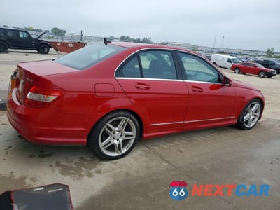 Trzecie zdjęcie samochodu z tyłu: 2010 MERCEDES-BENZ C 300 4MATIC VIN:WDDGF8BBXAR090044 - miniatura