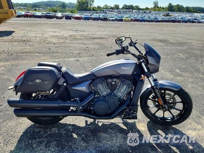 2017 VICTORY OCTANE 5VPFTB009H3002094 - główne zdjęcie licytacji z USA - miniatura